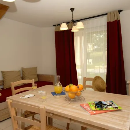 Rignac 2p4 Garden Apartment
