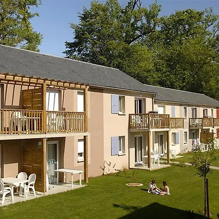 Rignac 2p4 Garden Apartment *